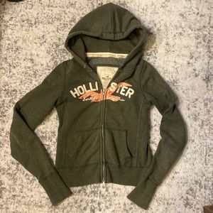 4 for 25$ Hollister / Green zip up hoodie / medium